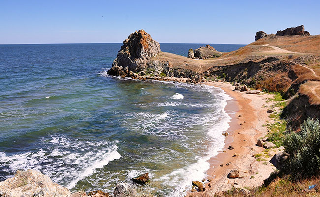 Поселок Курортное и мыс Зюк на Азовском море 